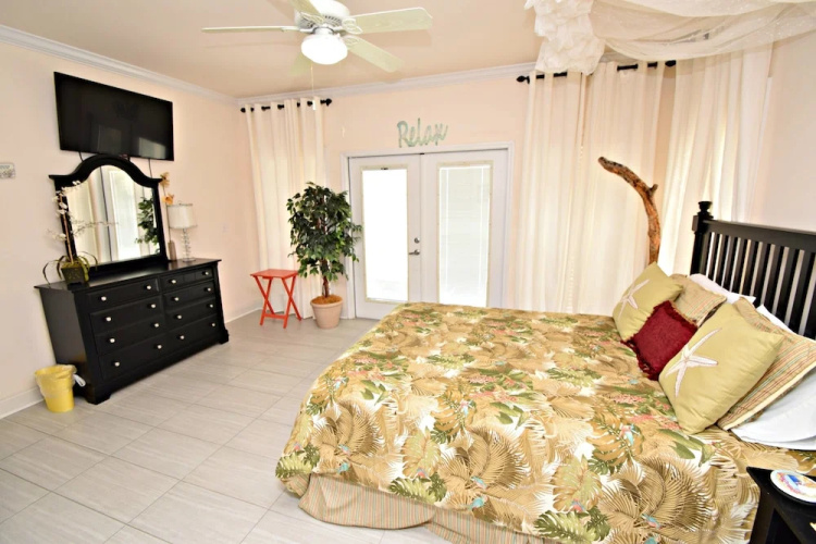 Spinnaker Pointe