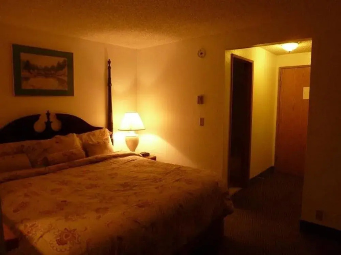 Sunshine Motel II