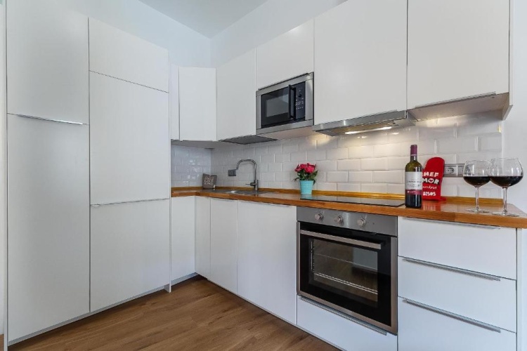 1 Bedroom Apartment