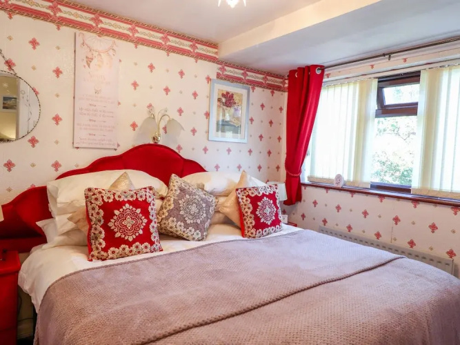 The Little Hideaway