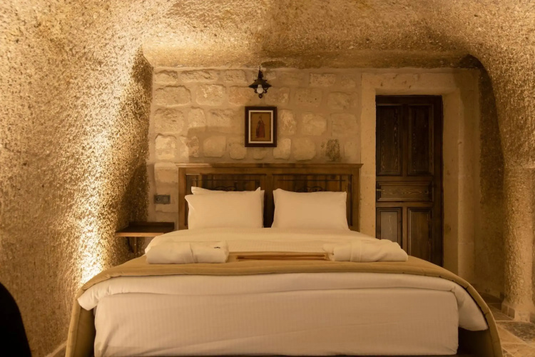 Medusa Cave Hotel