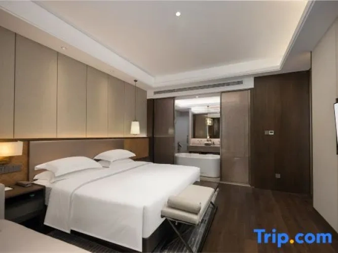 Deluxe Double Suite
