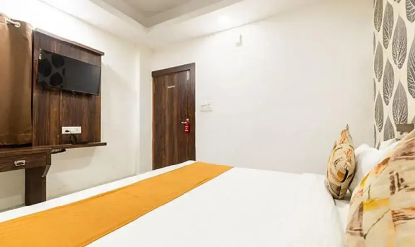Fabhotel Ocean Pearl