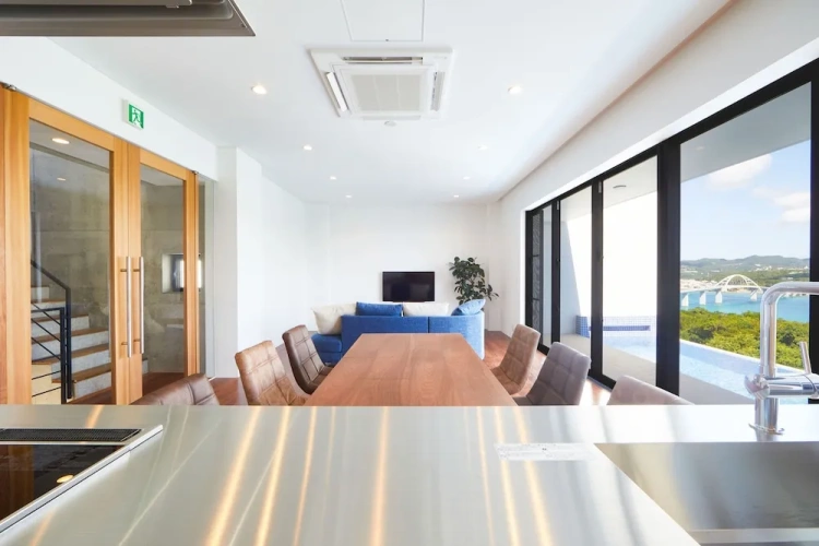 2 Bedrooms Villa