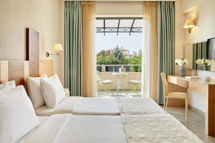 Quadruple Suite