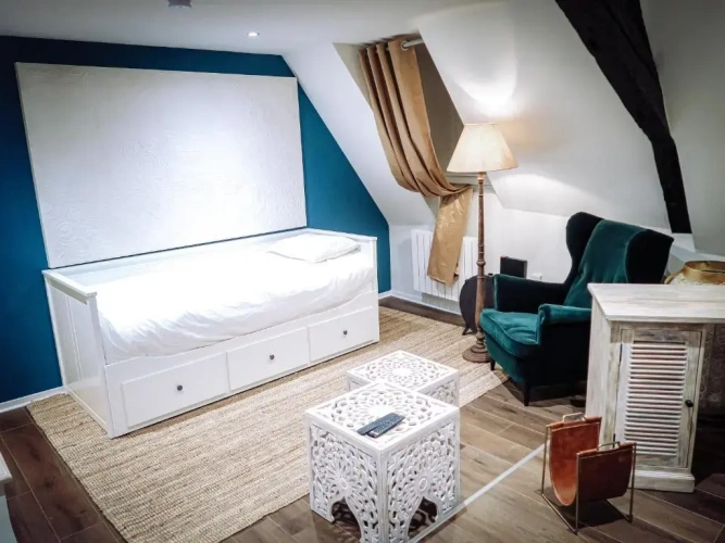 2 Bedrooms Apartment