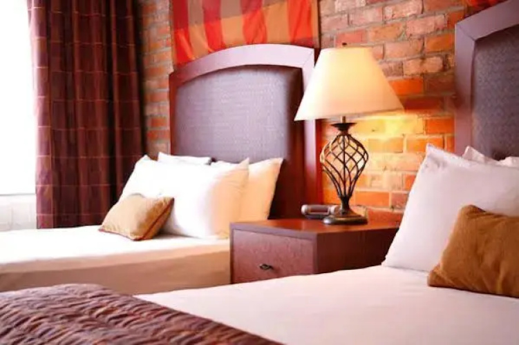 Quality Hotel Downtown Vancouver
