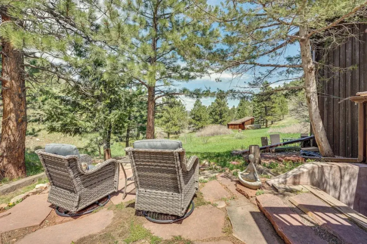 Peaceful Mountain Retreat w/ View, Near Boulder!