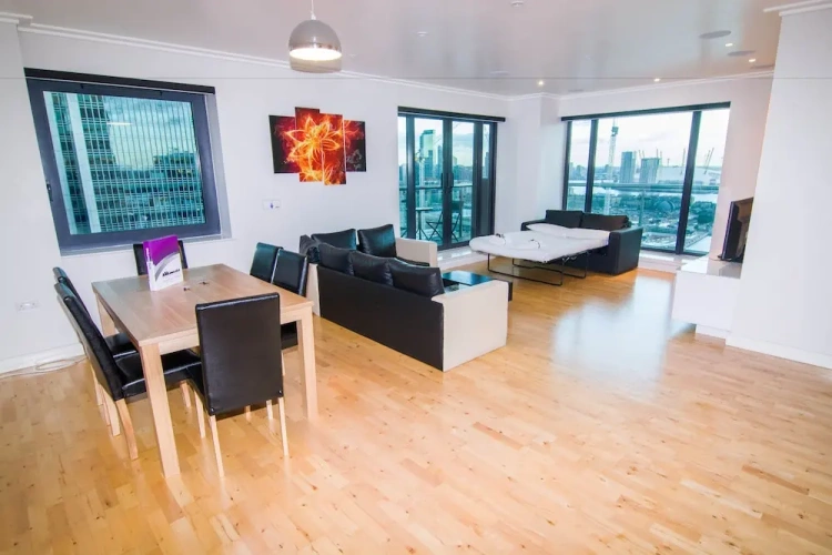 2 Bedrooms Apartment with balcony and with river view
