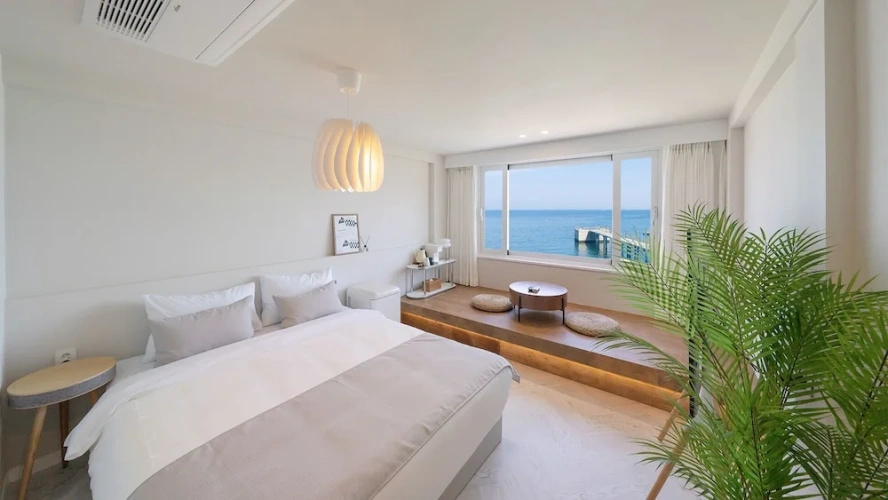 Premier room