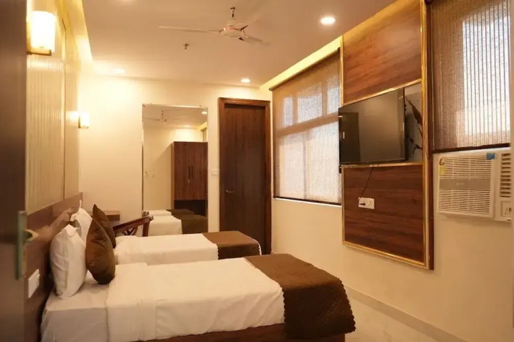 Hotel Golden Palace