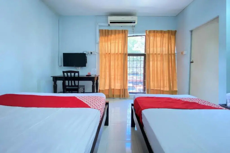OYO 90159 Zahaar Hotel