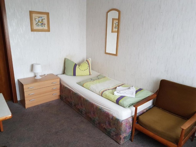 Standard Single room