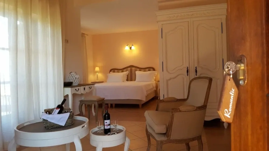 Luxury Suite with balcony