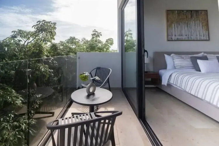 Downtown Playa Apartments Infinity Pool