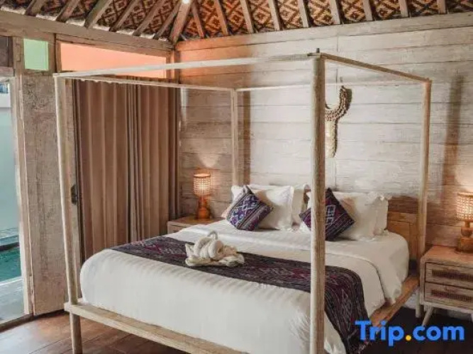 Java Wood Villa