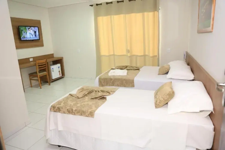 Standard Triple room