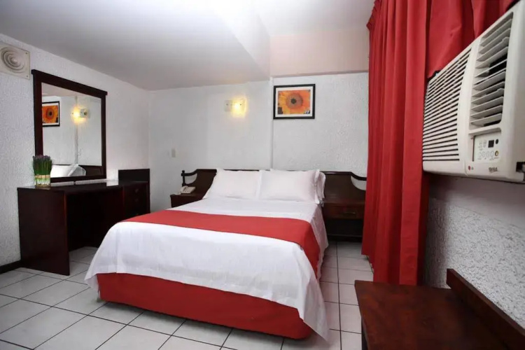 Robert Prince Hotel