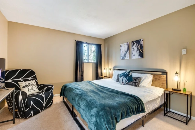 4 Bedrooms Cottage