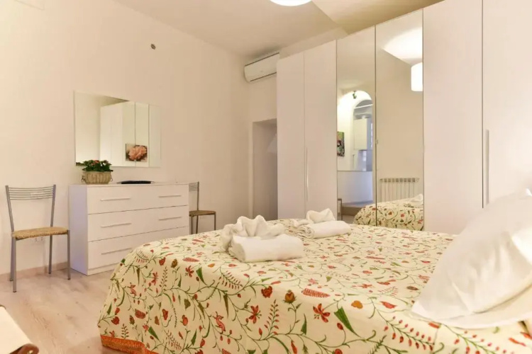 BMGA l Coliseum Rome Apartment 1Bdr for Couples
