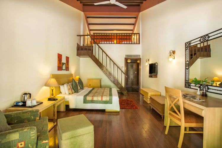 The Riverview Retreat, Corbett
