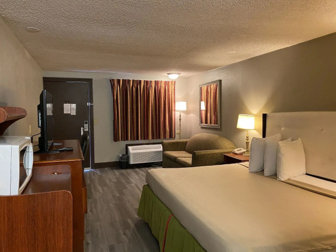 Travelodge by Wyndham Laurel/Ft. Meade/Near NSA