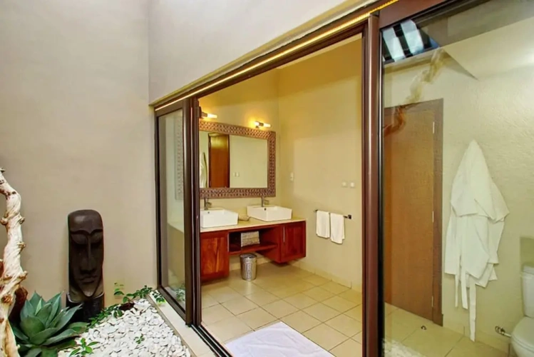 4 Bedrooms Luxury Villa with sea view