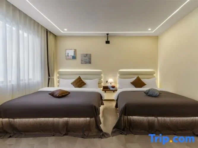 Standard Family room