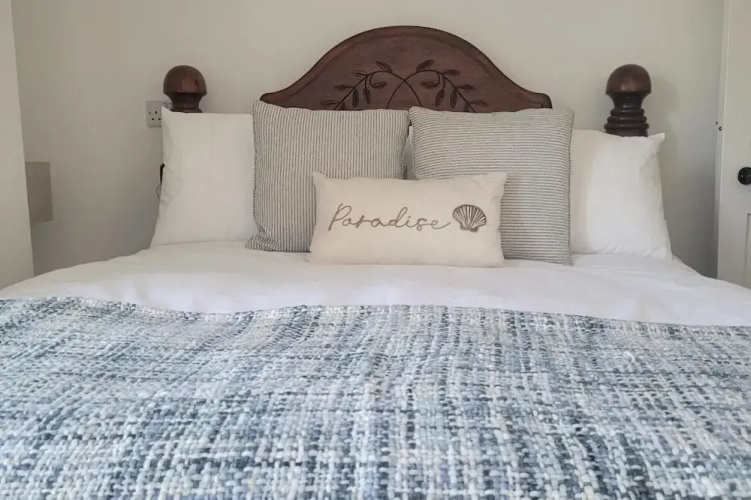 Seaside Escape at Looe Cottage