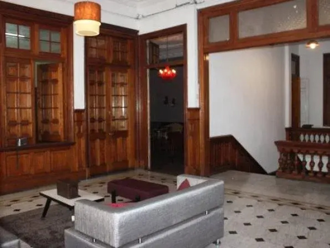 1900 Hostel