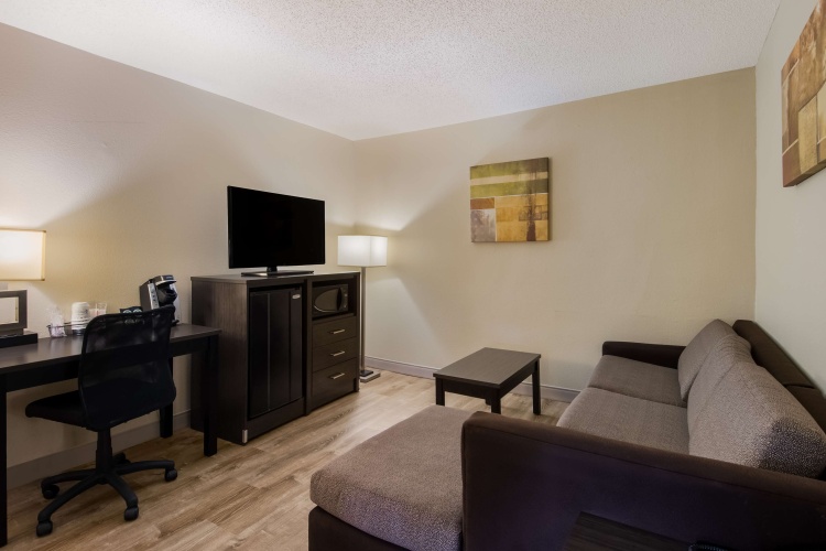 Quadruple Suite