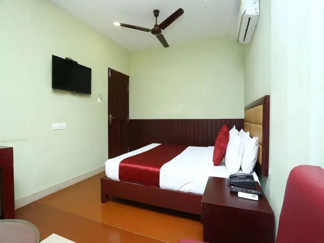 OYO 15190 Select Residency