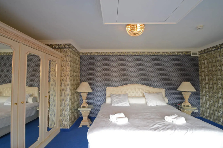 Fletcher Familiehotel De Hunzebergen