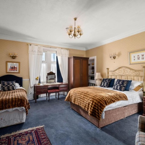 Standard Family room