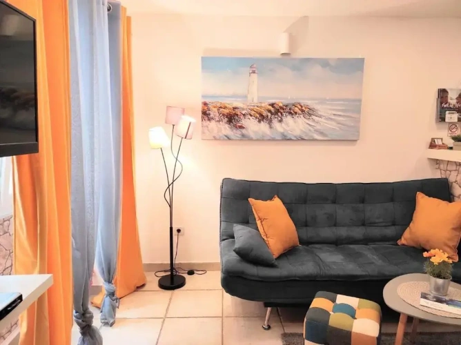 1 Bedroom Basement Apartment