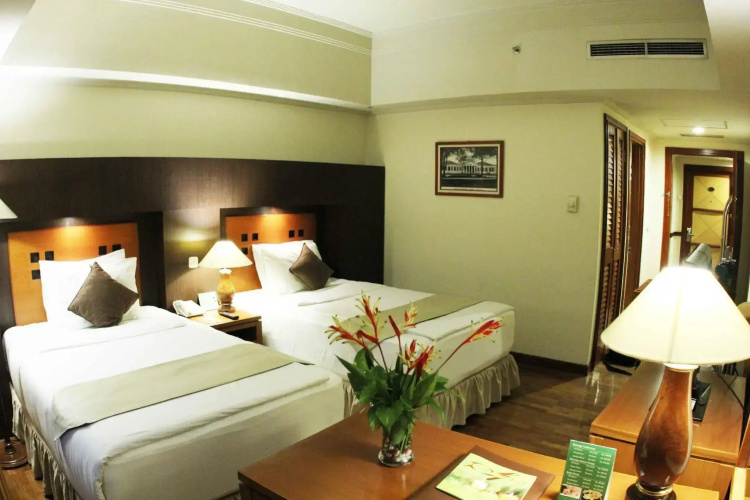 Oasis Amir Hotel
