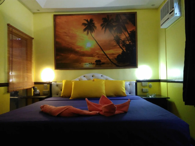 Mango's Beachfront Resort