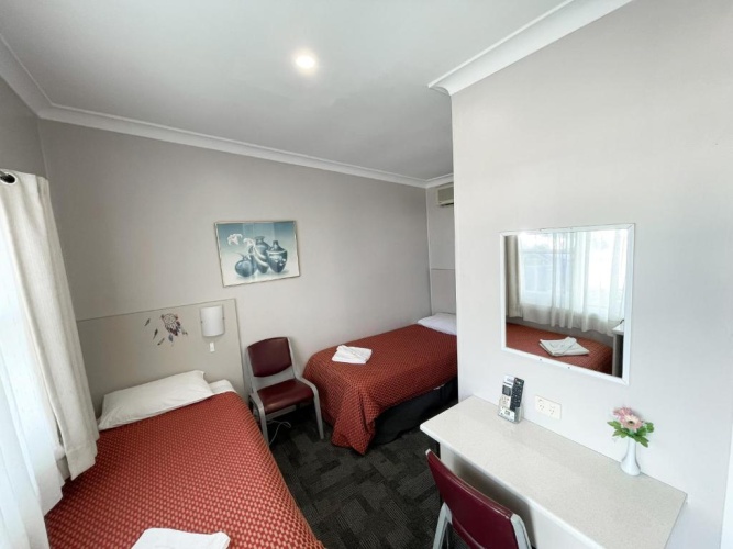 Standard Twin room