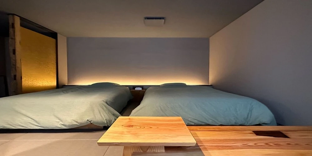 Deluxe Twin room with city view