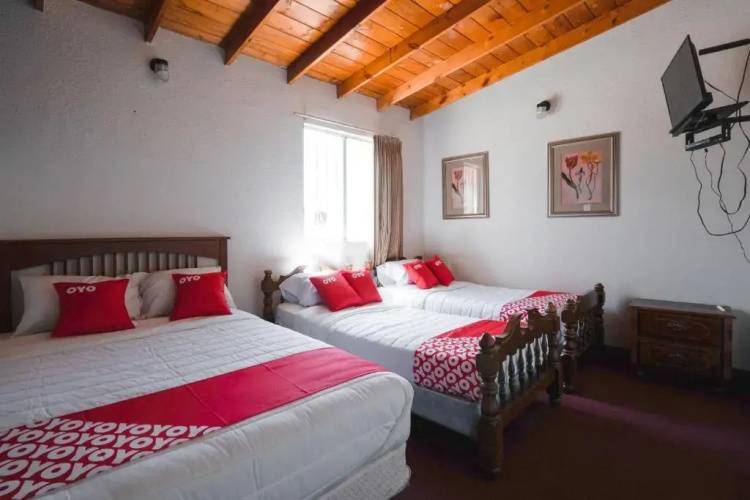 OYO Hotel CocoBeach, Ensenada