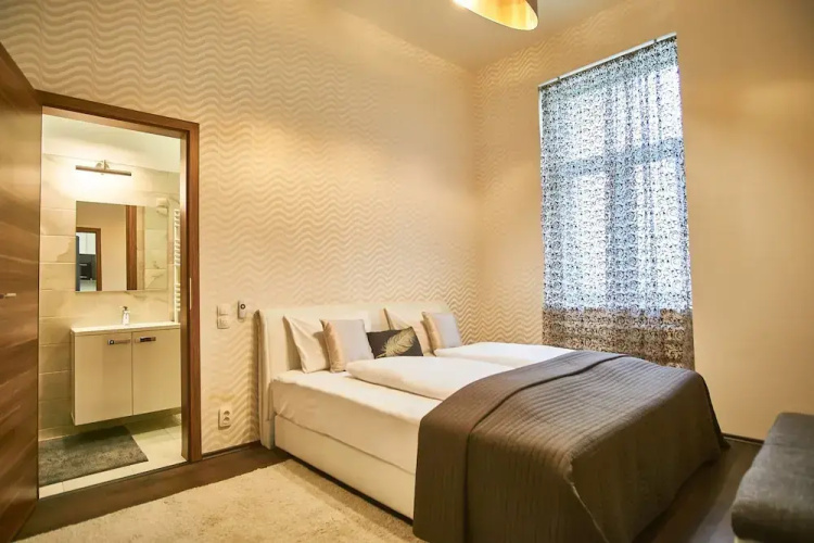 Nikita Apartment