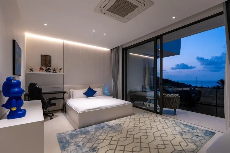 4 Bed SeaView Villa with Breakfast KBR32