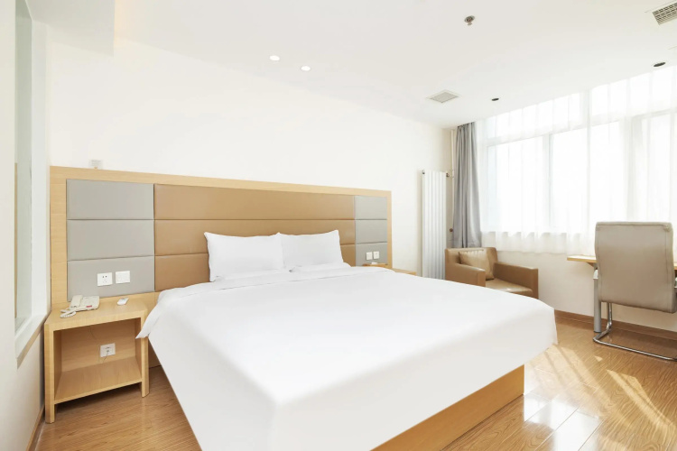 Ji Hotel (Xishao Gate Xian)
