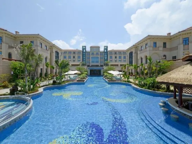 Red Bird Hotel