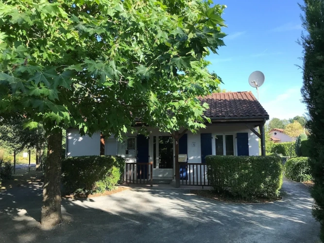 3 Bedrooms Comfort Cottage