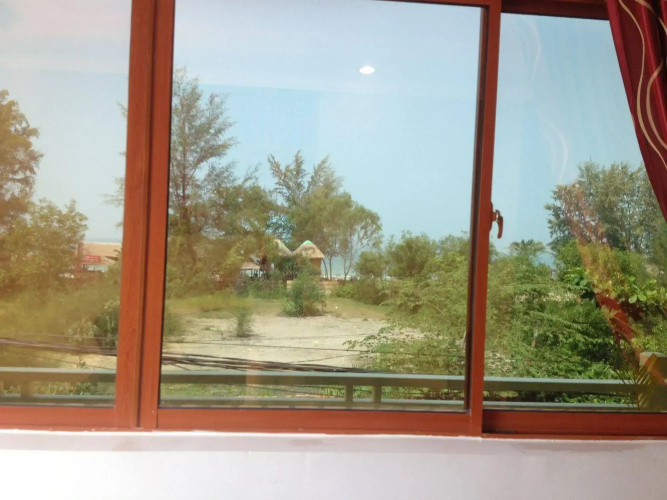 Golden River Resort