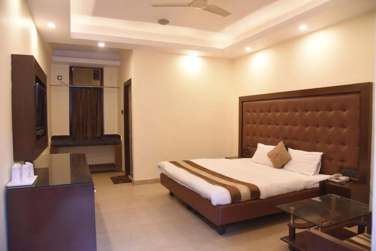 Hotel Taj Inn