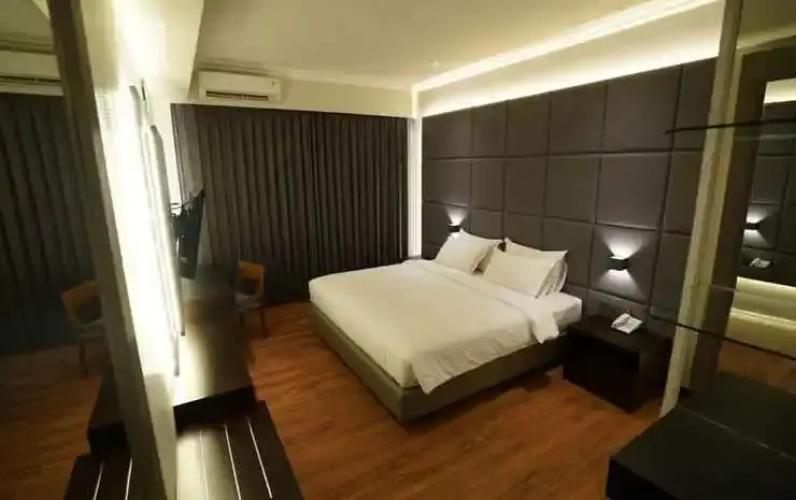 De Lobby Suite Hotel
