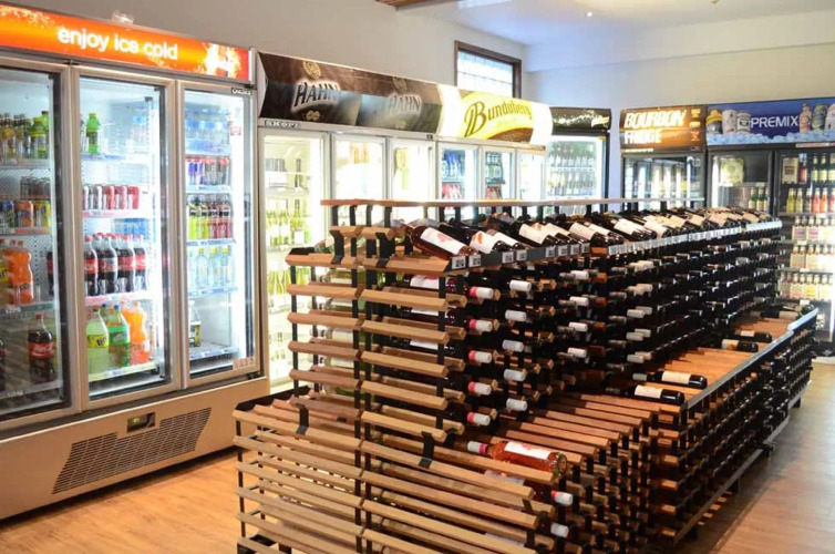 Acacia Court Hotel Over view