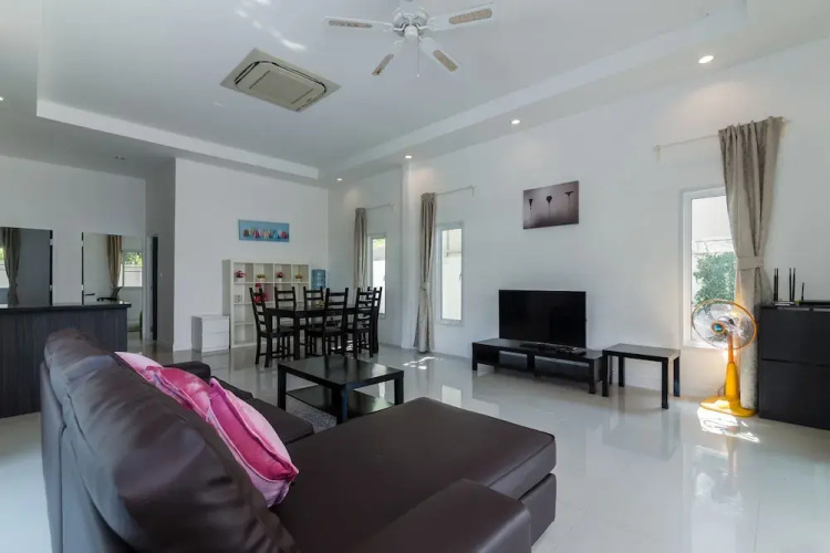 Private Pool Villa Hua Hin L26